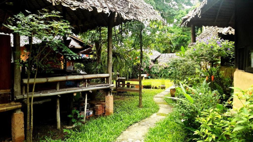 Khun Nai Tern Sai Hotel (Adults Only) Пай Екстериор снимка