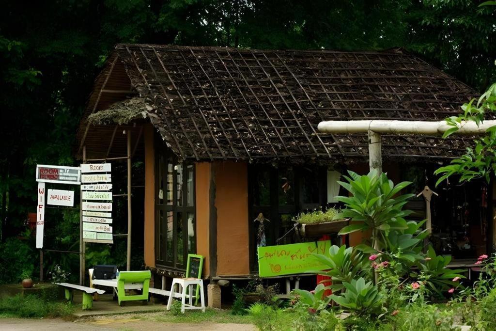 Khun Nai Tern Sai Hotel (Adults Only) Пай Екстериор снимка